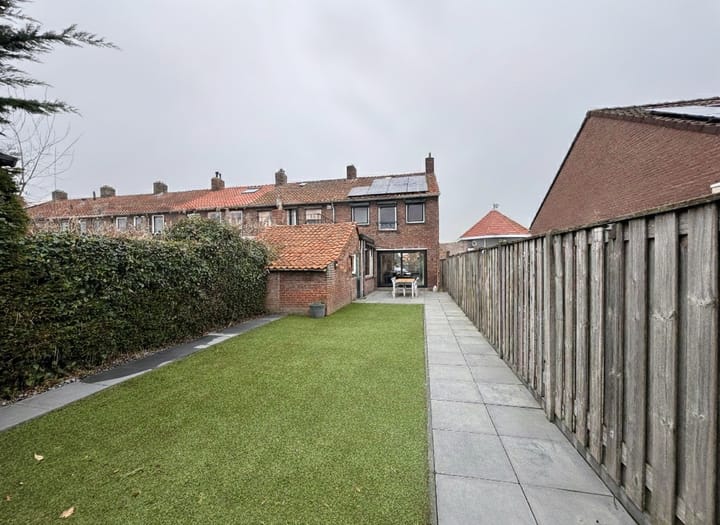 Foto 3 van Spoorstraat 43