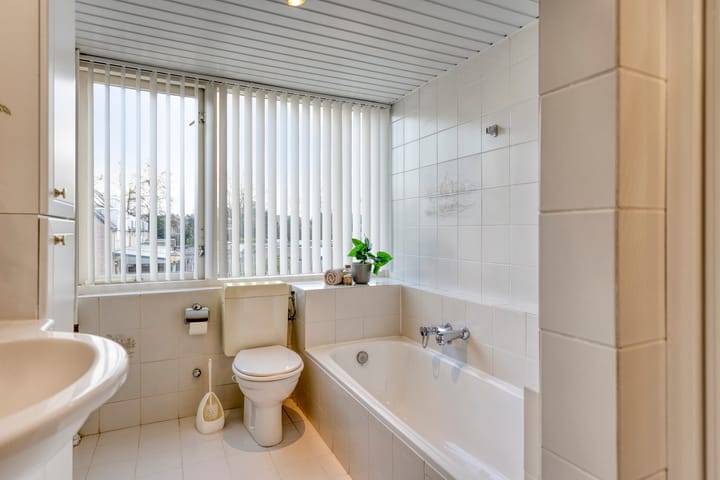 Photo 16 of Besançonlaan 8