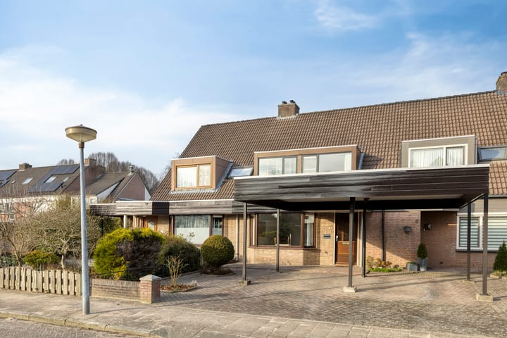 Photo 27 of Besançonlaan 8