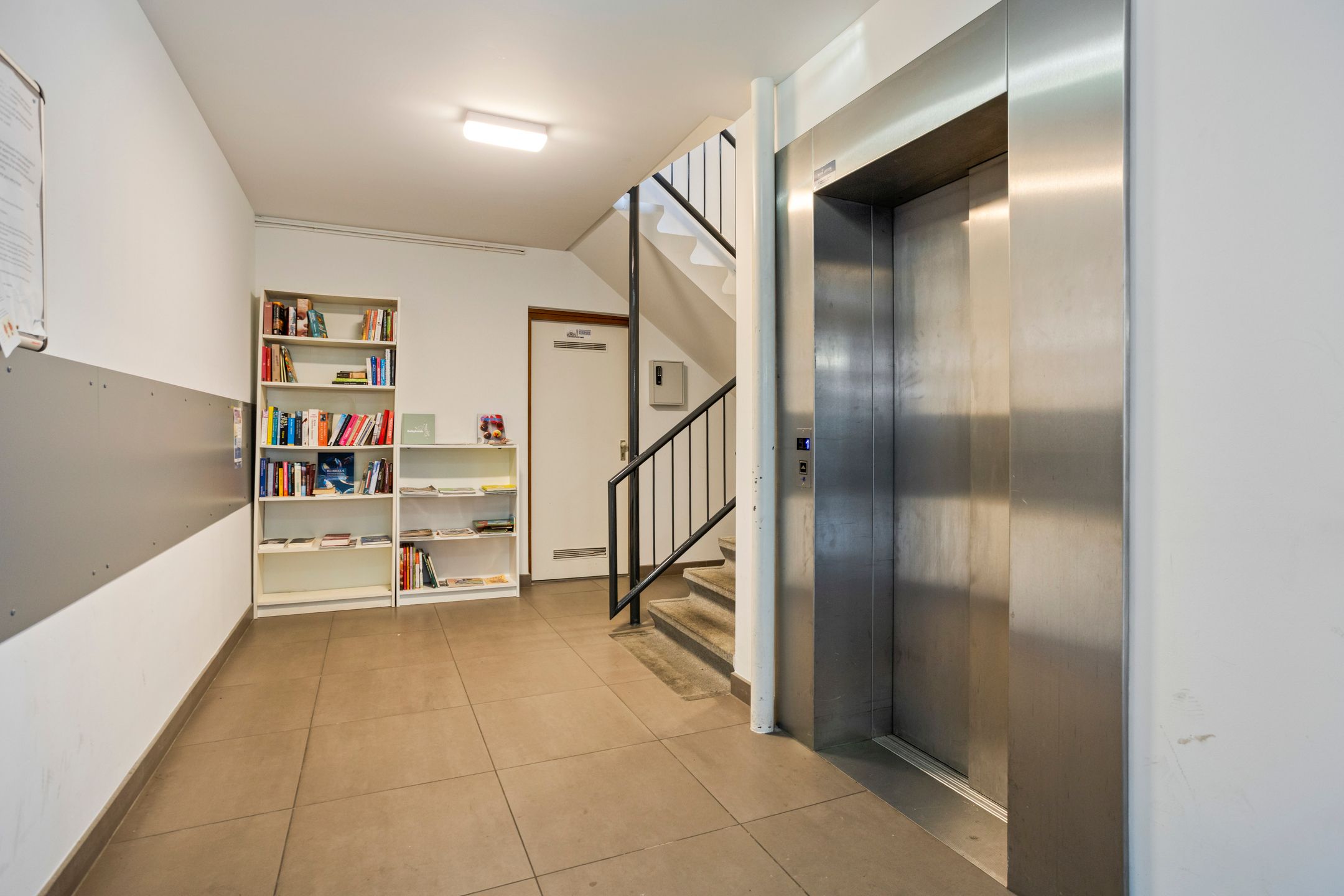 Photo 24 of Hoograamstraat 134