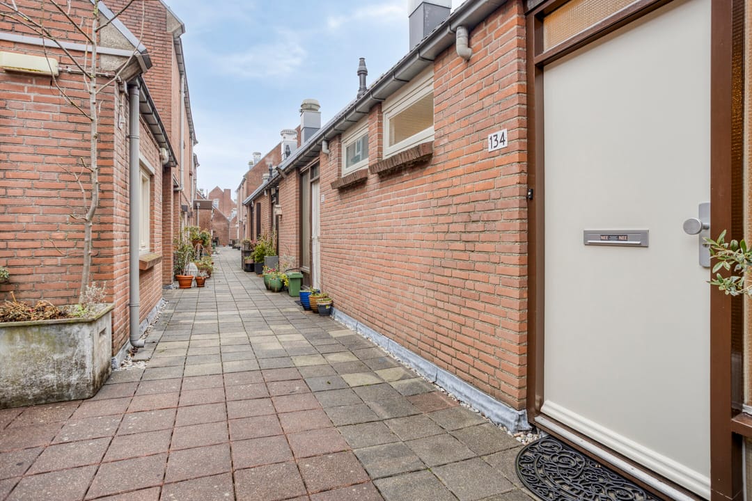 Photo 26 of Hoograamstraat 134