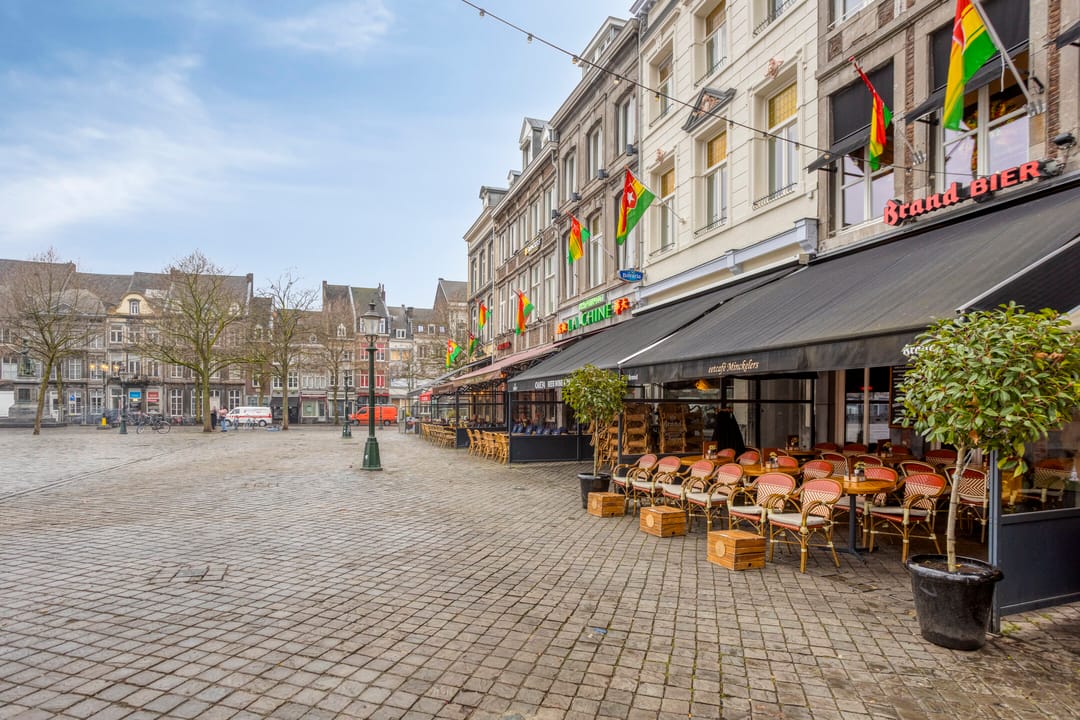 Photo 28 of Hoograamstraat 134