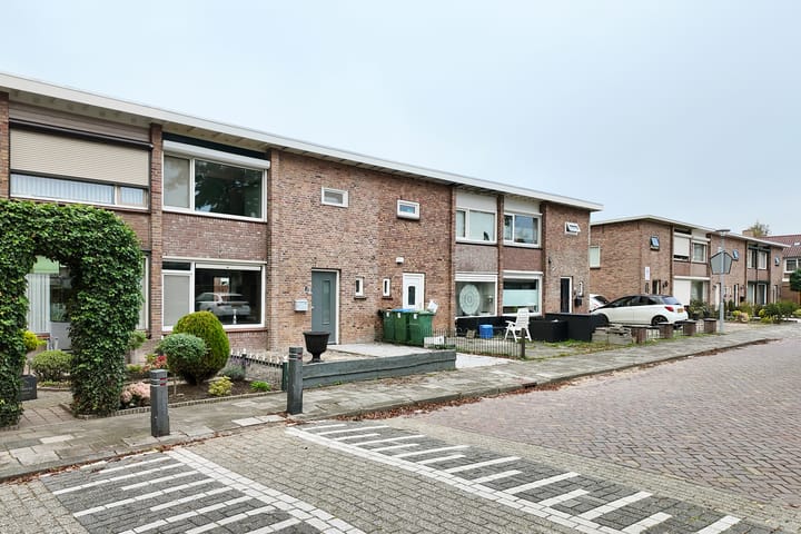 Photo 45 of Graaf Florisstraat 20