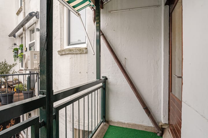 Photo 39 of Diepenbrockstraat 28