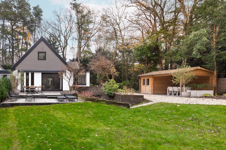 Mr. H. Enschedéweg 5 B