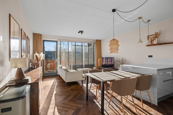 Foto 2 van Louis Armstronglaan 690