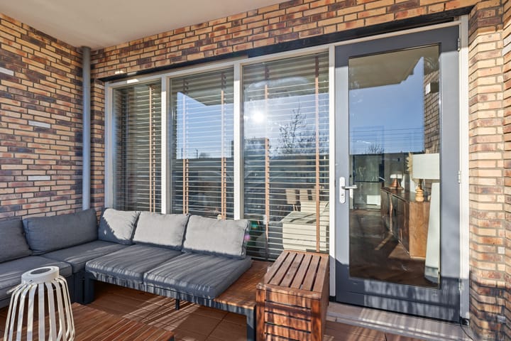 Foto 32 van Louis Armstronglaan 690