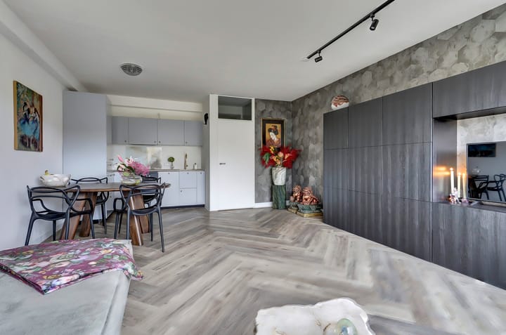 Photo 10 of Condor 57