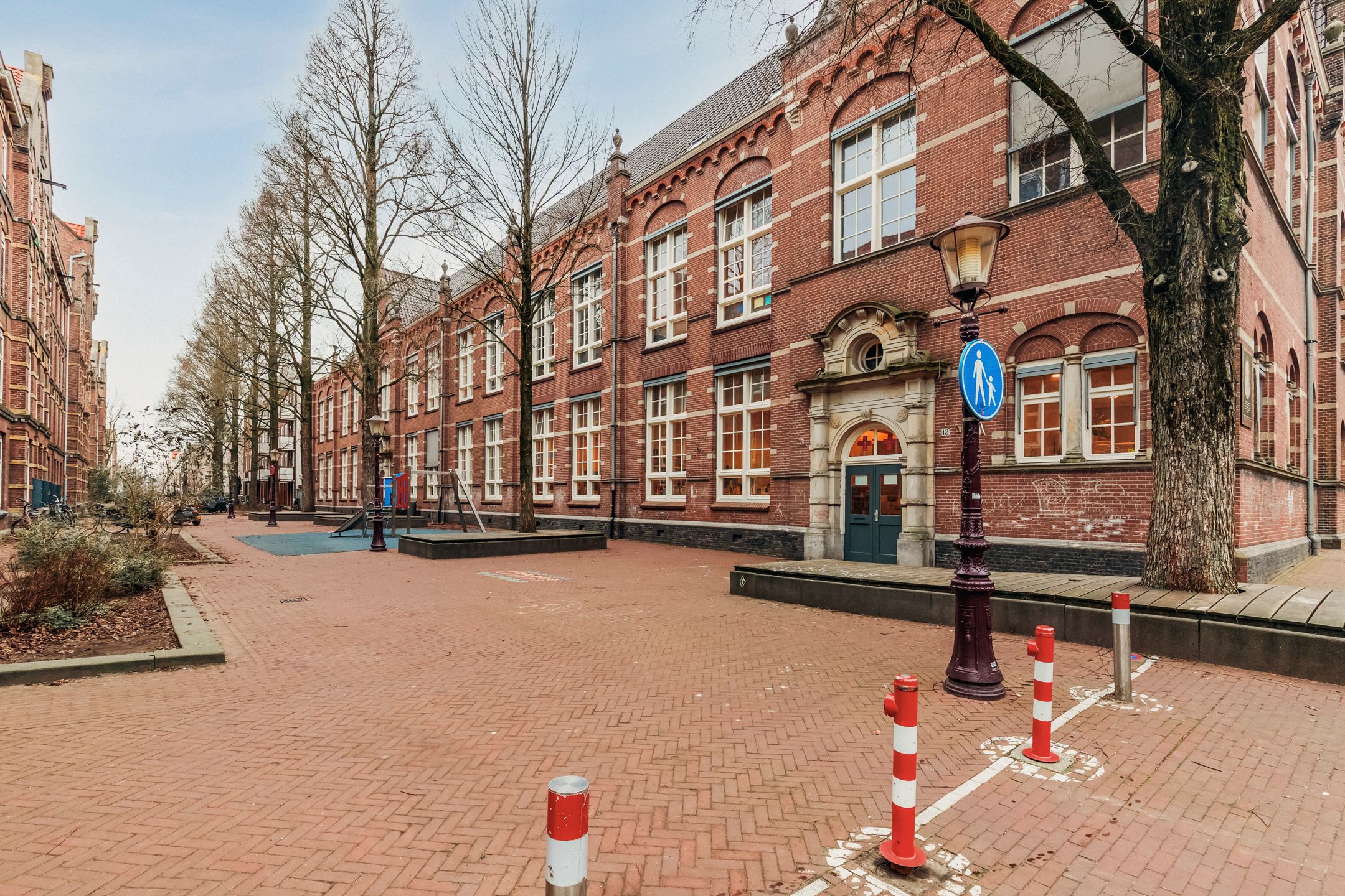 Foto 24 van Van Linschotenstraat 27