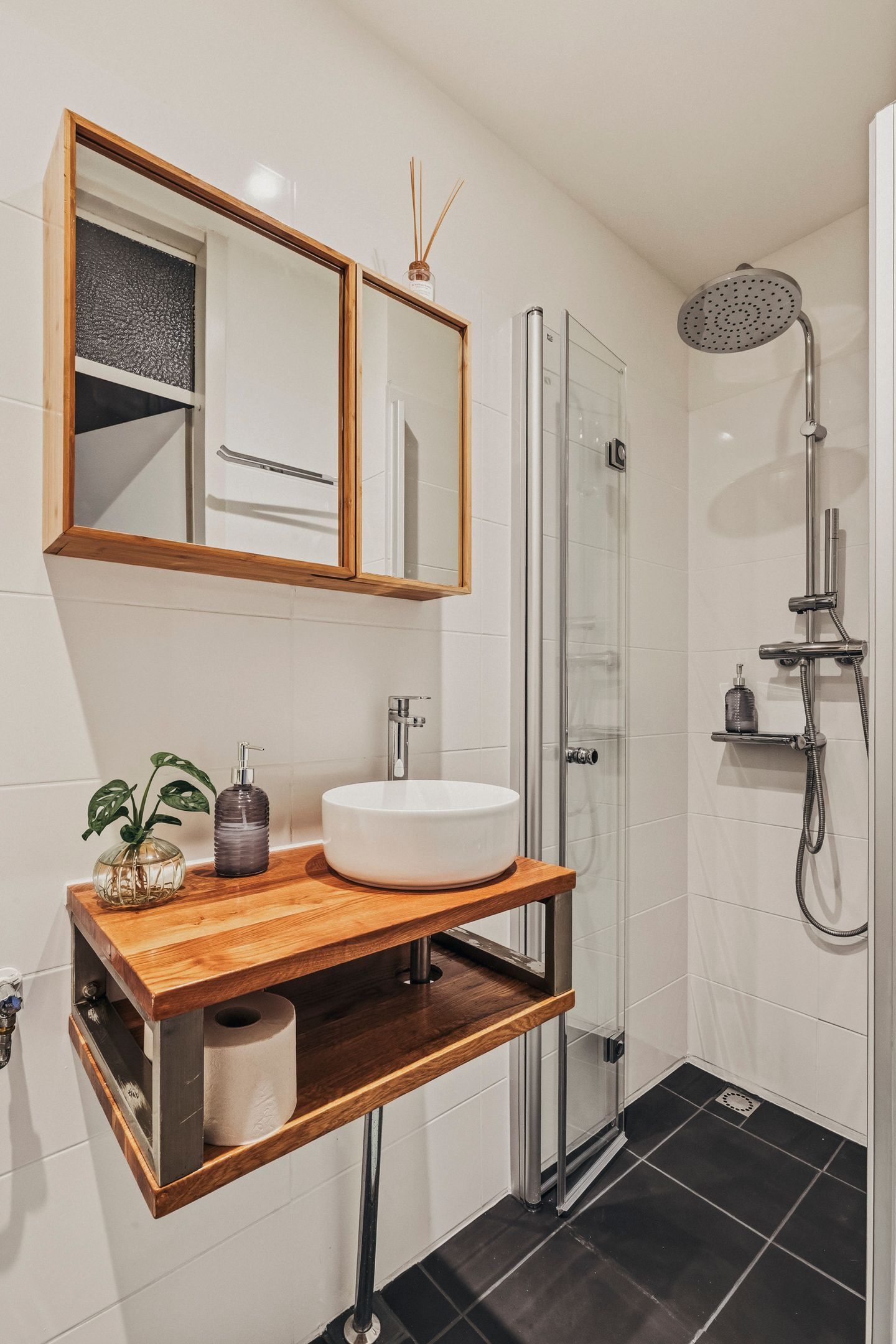 Foto 18 van Van Linschotenstraat 27