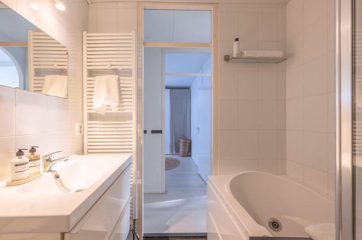 Foto 17 van Pieter Jacobszstraat 10-E