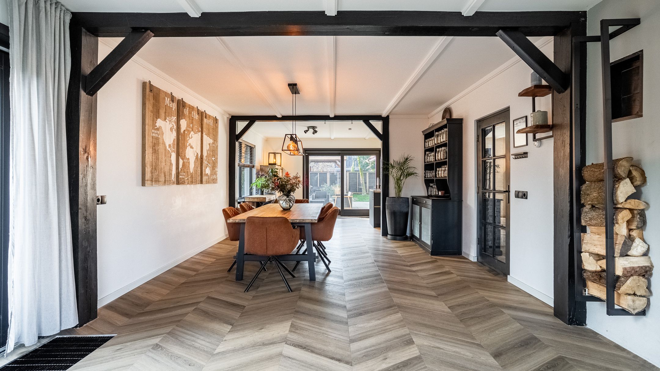 Foto 12 van De Roodstaart 4