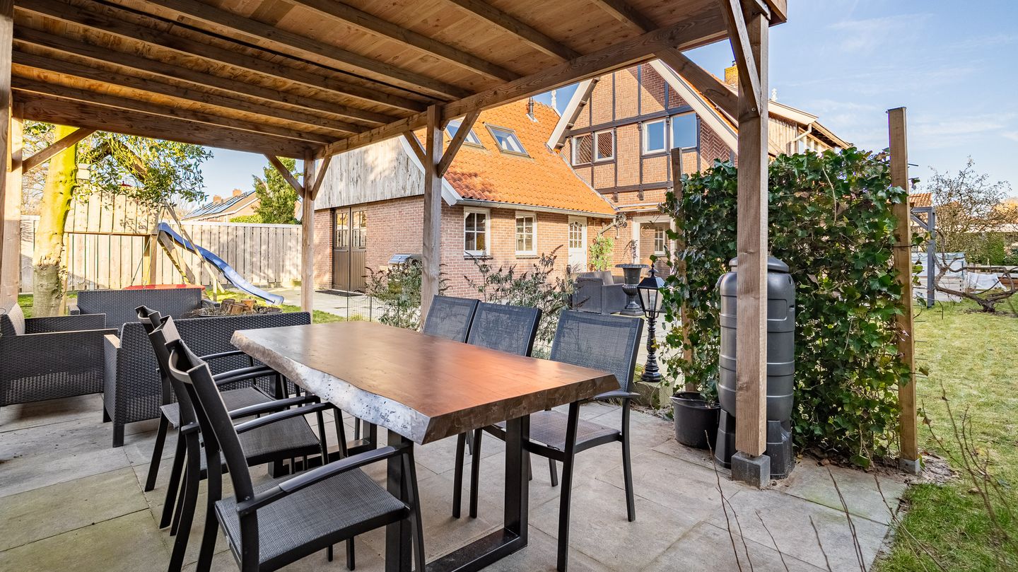 Foto 34 van De Roodstaart 4