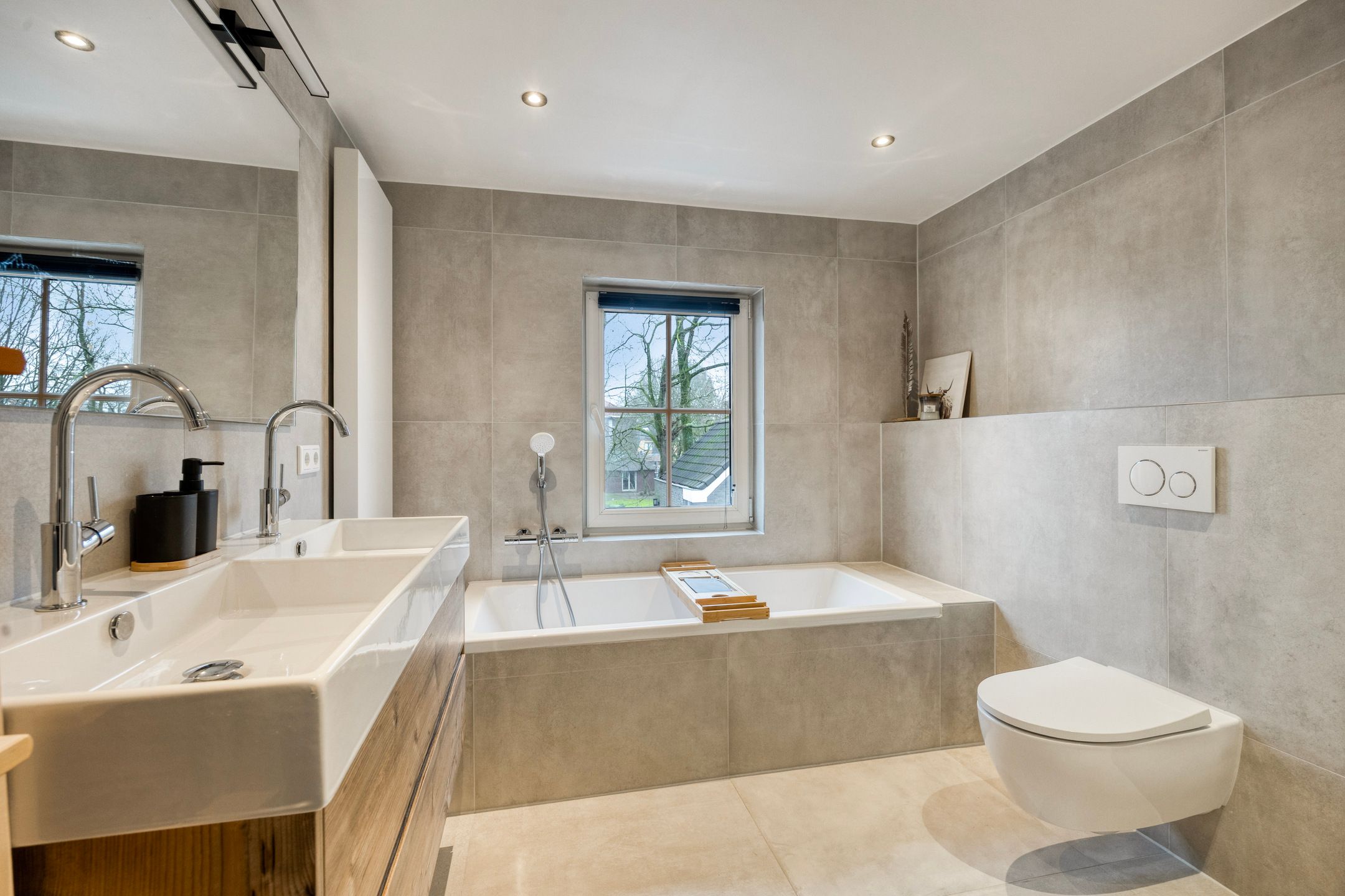 Foto 30 van Den Haas 25