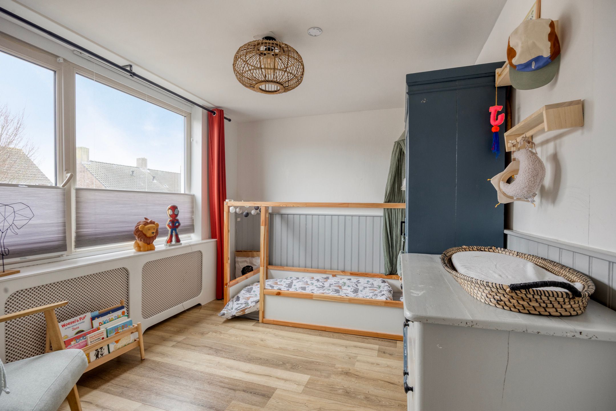 Foto 33 van Den Haas 25