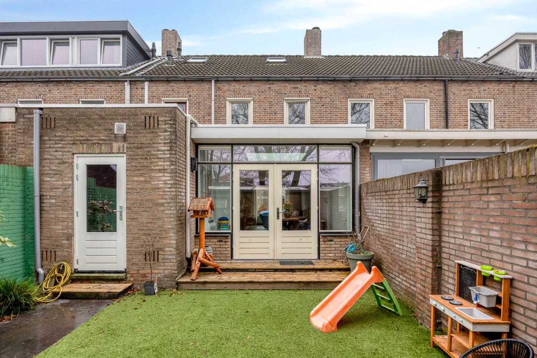 Foto 43 van Den Haas 25