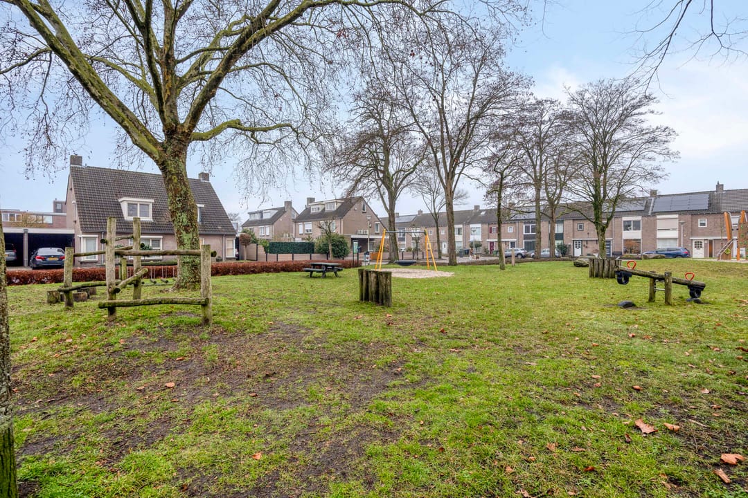 Foto 47 van Den Haas 25