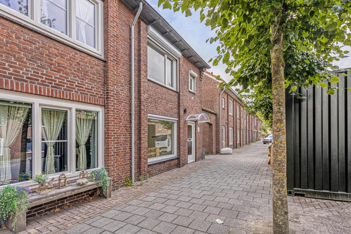 Photo 36 of Dr. Struyckenstraat 133