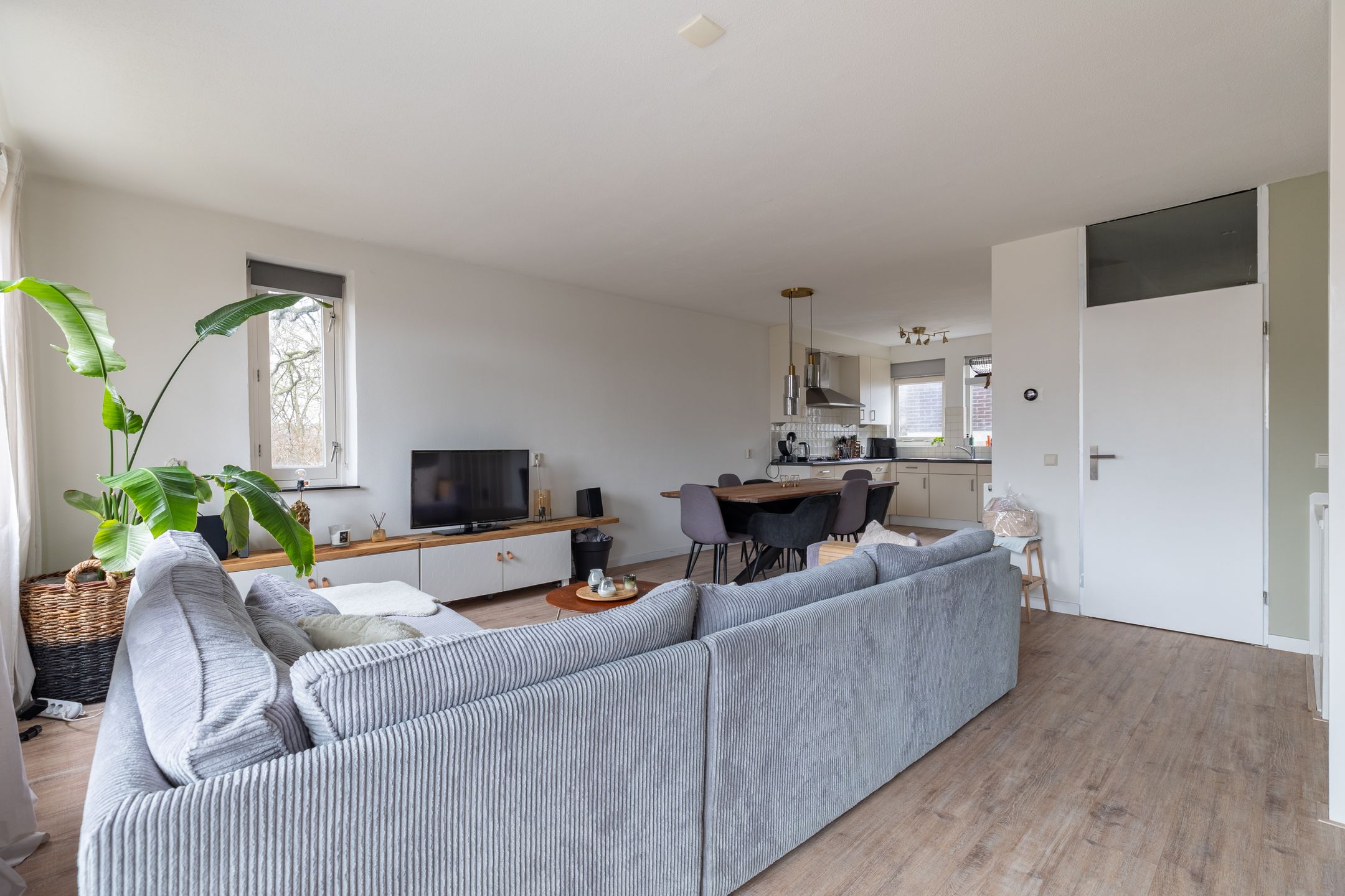 Foto 6 van Winkelwaard 38