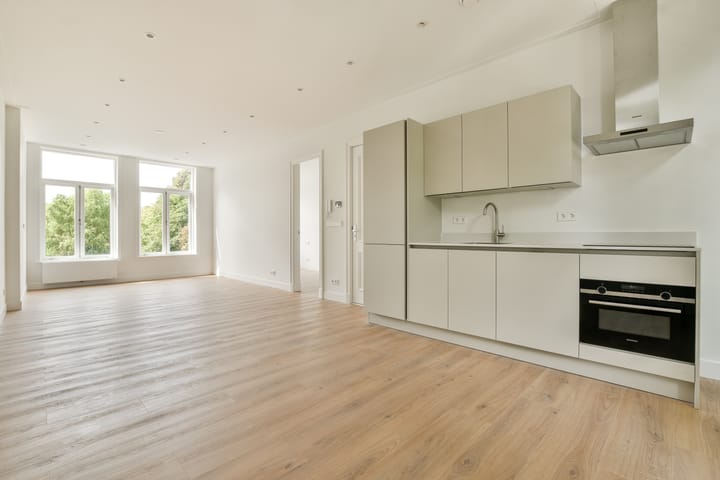 Foto 2 van Linnaeusparkweg 142-2