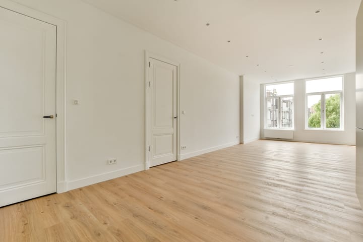 Foto 4 van Linnaeusparkweg 142-2