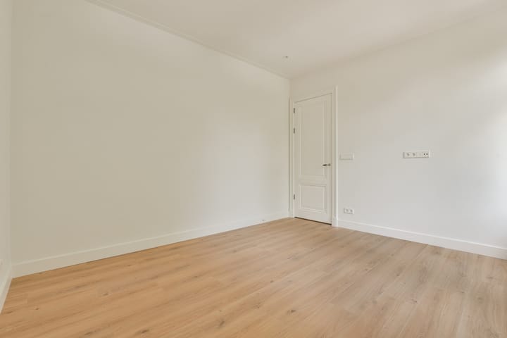 Foto 13 van Linnaeusparkweg 142-2