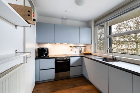 Teenschiller 8 tertiary image