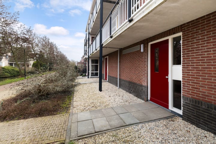 Photo 7 of Teenschiller 8