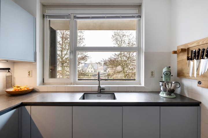 Photo 21 of Teenschiller 8