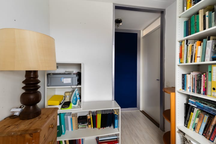 Photo 28 of Teenschiller 8