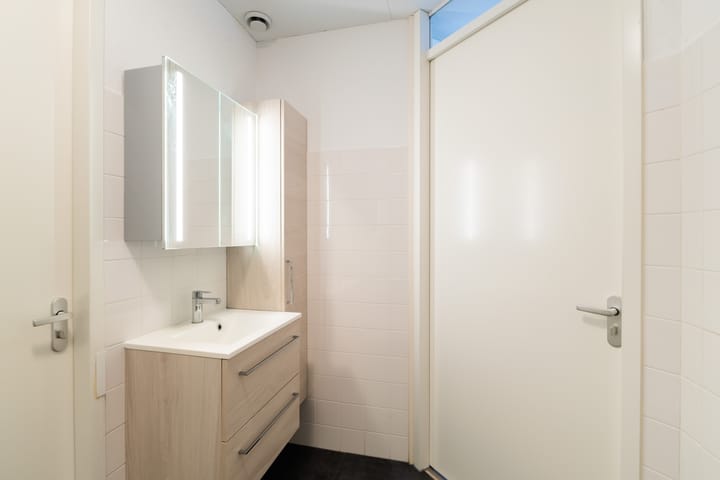 Photo 32 of Teenschiller 8