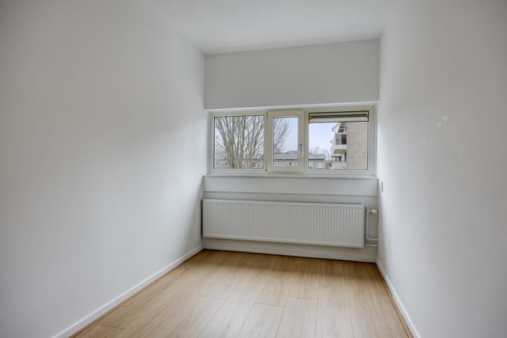 Foto 36 van Julianaplantsoen 252