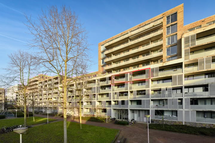 Photo 2 of Wijnand Nuijenstraat 114