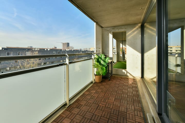 Photo 9 of Wijnand Nuijenstraat 114