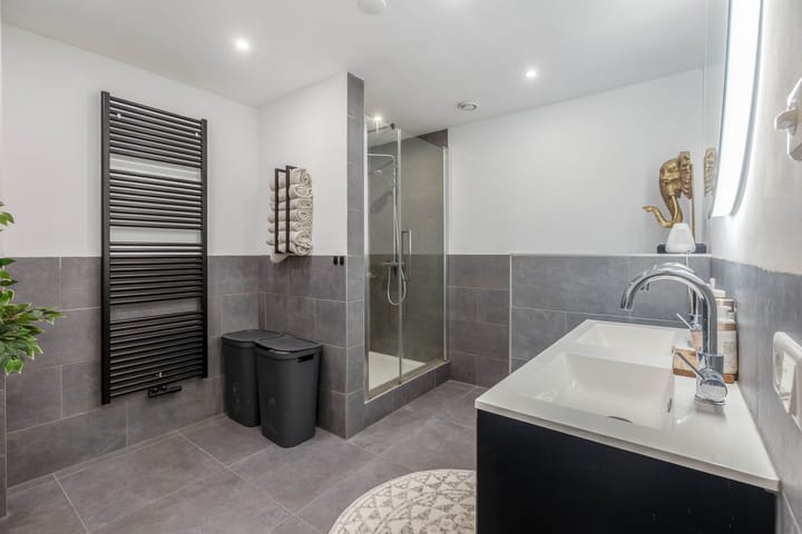 Foto 2 van Roestenbergstraat 56