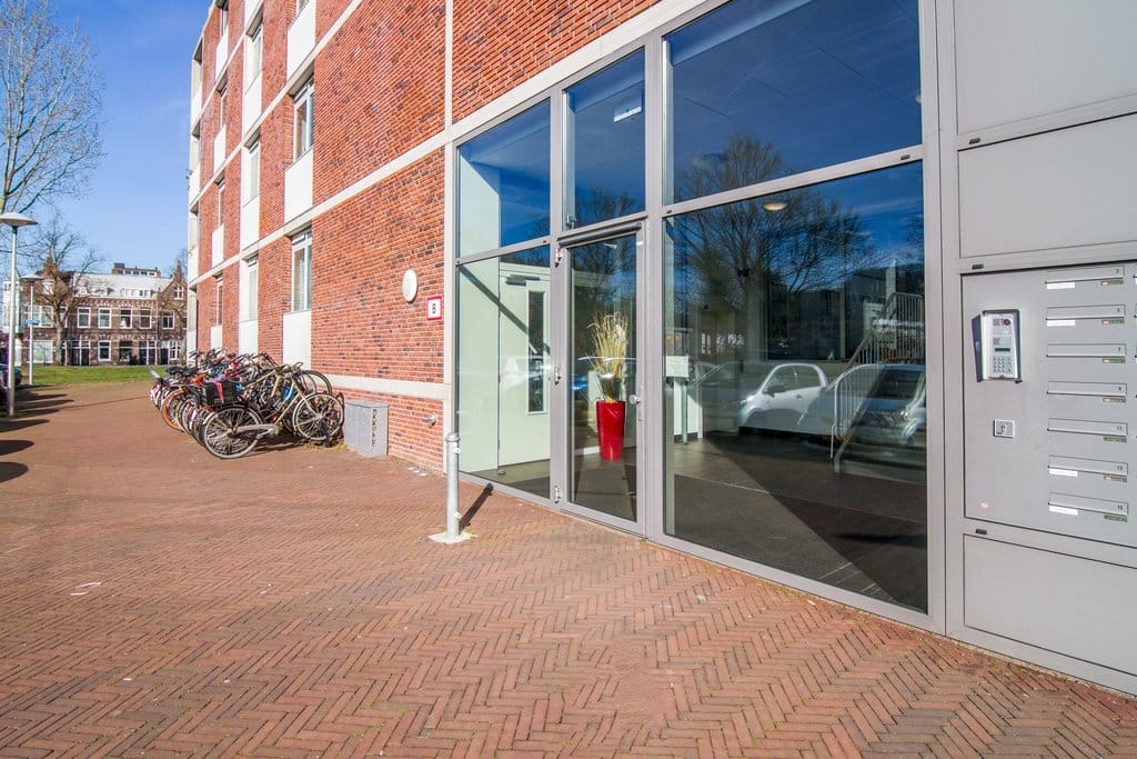 Photo 3 of Broeder Alarmstraat 65