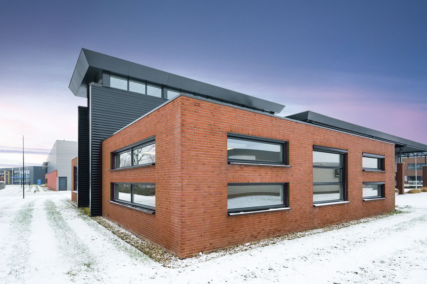 Bekijk foto 5 van Transportweg 15