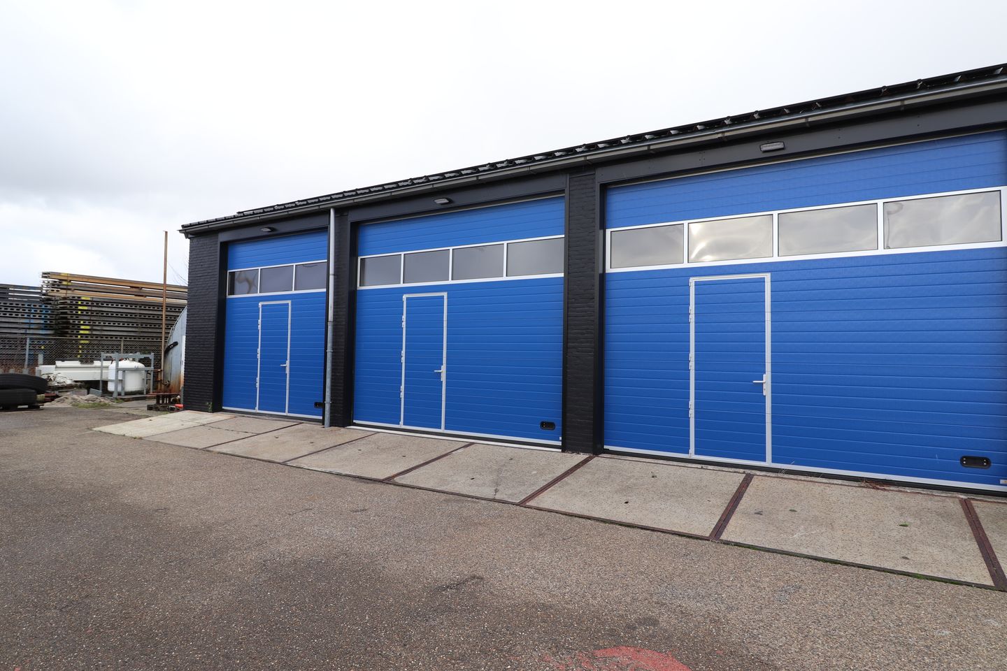 Bekijk foto 2 van Nikkelstraat 25