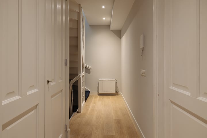 Foto 13 van Van Baerlestraat 14-3