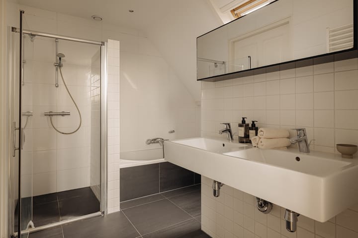 Foto 20 van Van Baerlestraat 14-3