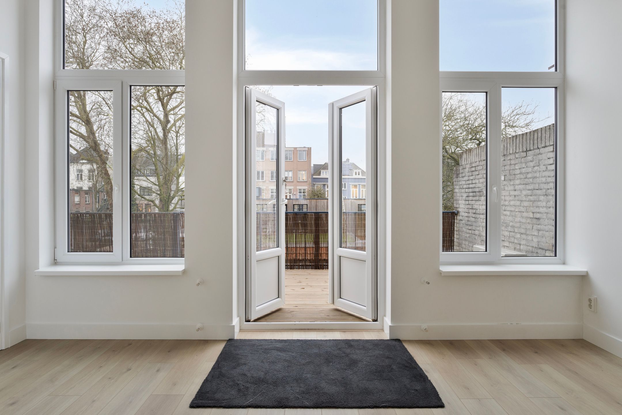 Photo 6 of Meerten Verhoffstraat 15-B2