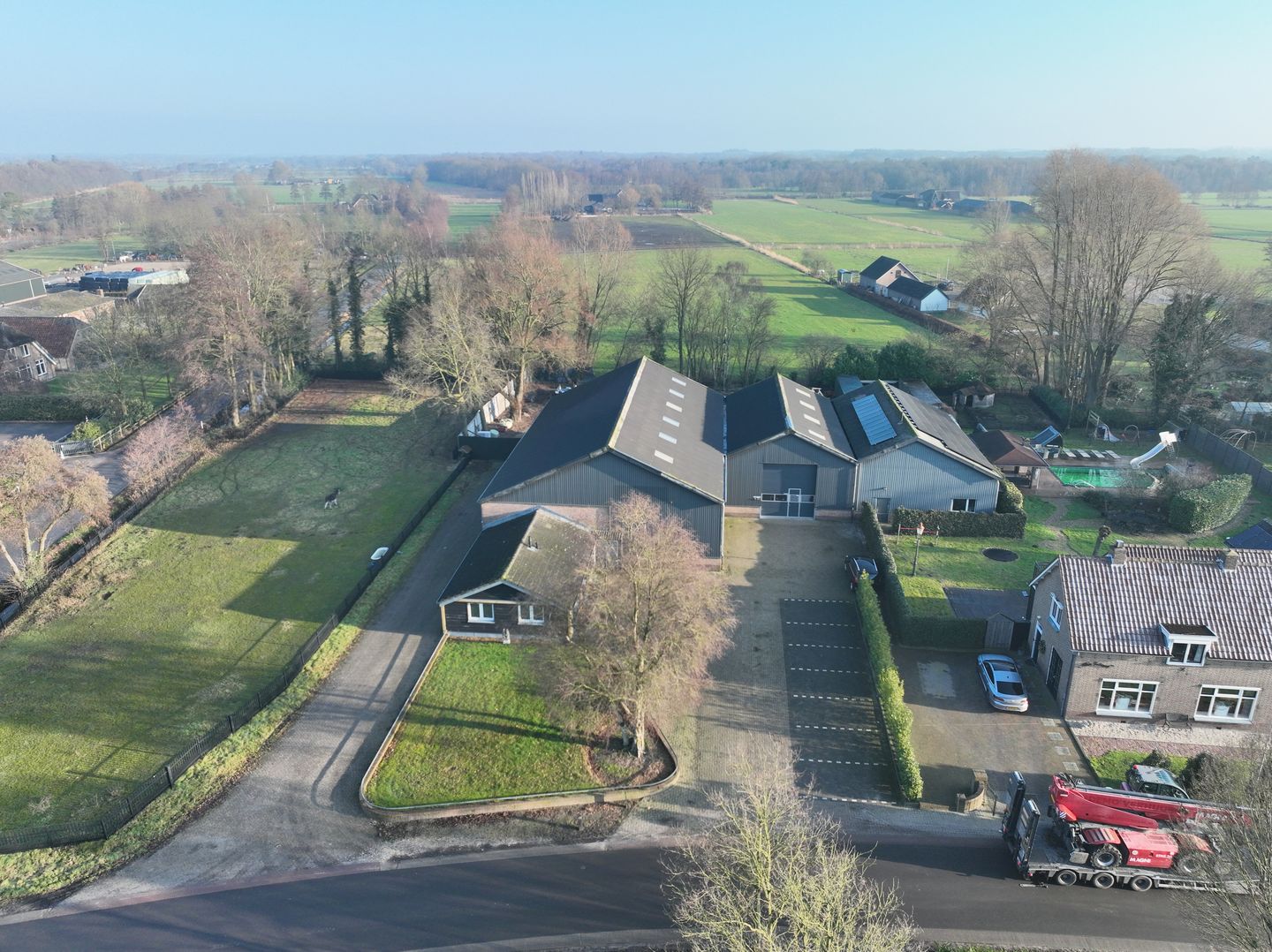 View photo 1 of Schoolstraat 92