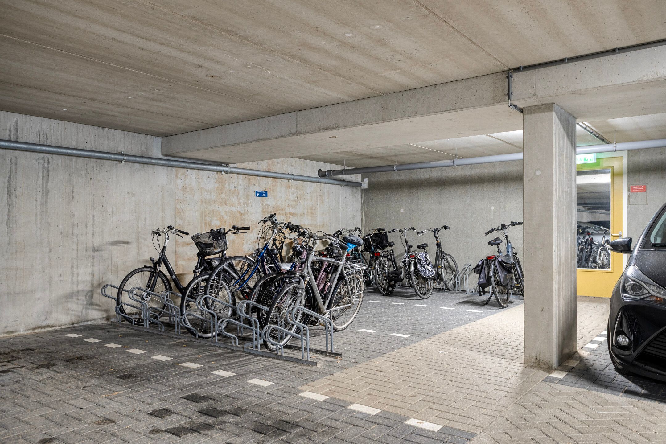 Foto 30 van Galileistate 185