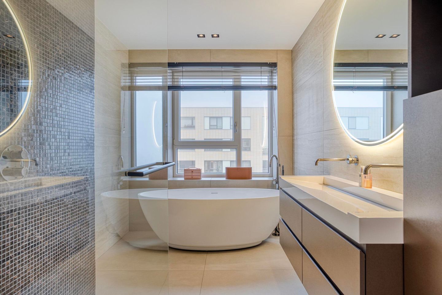 Foto 19 van Galileistate 185