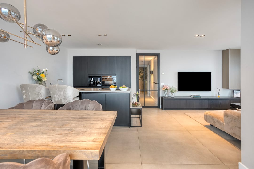 Foto 8 van Galileistate 185