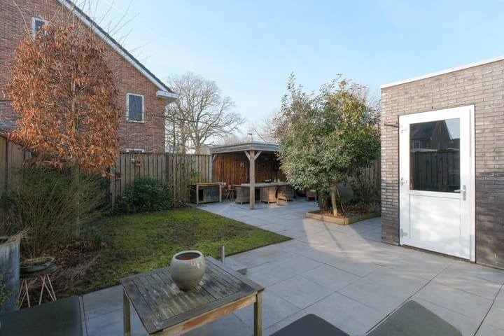 Foto 24 van Smaragdstraat 57