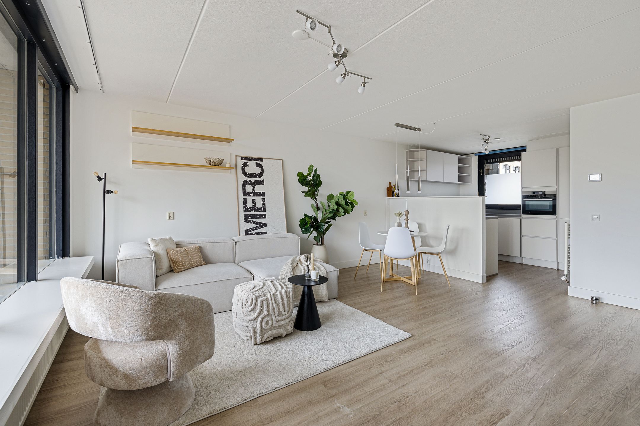 Foto 6 van Linschotensingel 1-BG