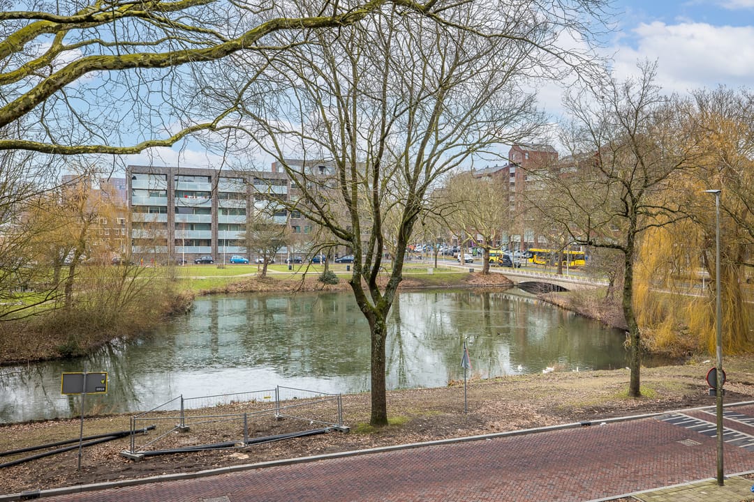 Foto 13 van Linschotensingel 1-BG