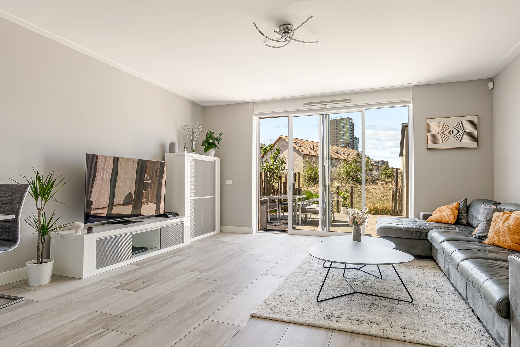 Photo 3 of Duinbeekstraat 30