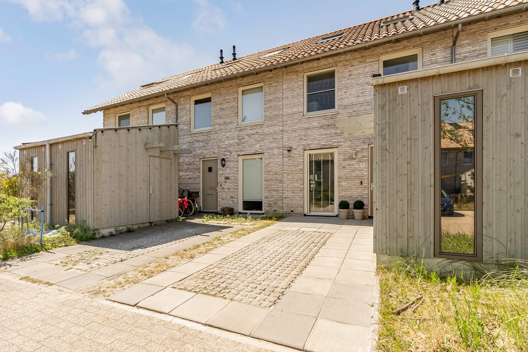 Photo 1 of Duinbeekstraat 30